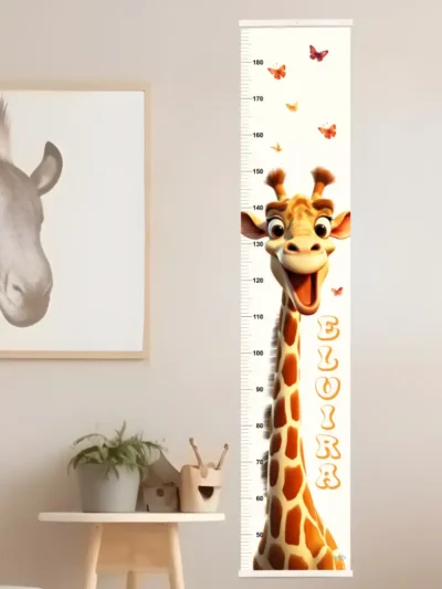 Mätsticka för barn med namn och giraff motiv